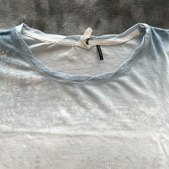 ANTHRO Akemi + Kin Tshirt Opening Day Tee Blue Floral Ombre Modal Womens Size M - Picture 4 of 11